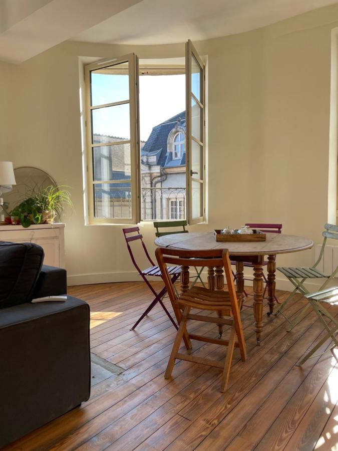 Appartement Au Coeur Du Centre Historique Avallon Exterior foto